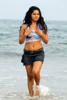 Rachana Maurya Hot Navel Show
